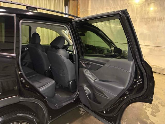 フォレスター アドバンス　保証６ヵ月６０００ｋｍ　２０００ｃｃ　４ＷＤ　アイサイトＶｅｒ３　Ｂｌｕｅｔｏｏｔｈ接続対応ディスプレイオーディオ　Ｓ＆Ｒカメラ　ＥＴＣ　パワーリヤゲート　全席シートヒーター　左右パワーシート（56枚目）