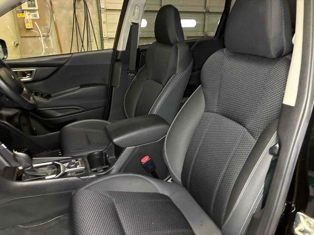 フォレスター アドバンス　保証６ヵ月６０００ｋｍ　２０００ｃｃ　４ＷＤ　アイサイトＶｅｒ３　Ｂｌｕｅｔｏｏｔｈ接続対応ディスプレイオーディオ　Ｓ＆Ｒカメラ　ＥＴＣ　パワーリヤゲート　全席シートヒーター　左右パワーシート（63枚目）