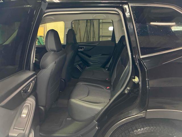 フォレスター アドバンス　保証６ヵ月６０００ｋｍ　２０００ｃｃ　４ＷＤ　アイサイトＶｅｒ３　Ｂｌｕｅｔｏｏｔｈ接続対応ディスプレイオーディオ　Ｓ＆Ｒカメラ　ＥＴＣ　パワーリヤゲート　全席シートヒーター　左右パワーシート（67枚目）