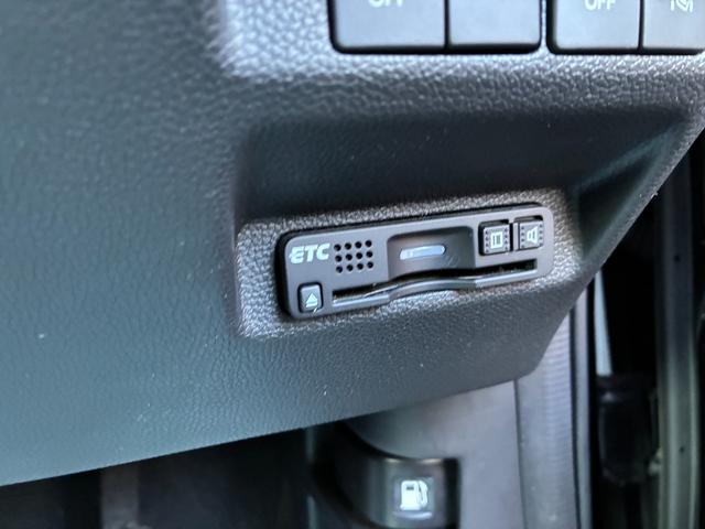 フリード＋ハイブリッド ハイブリッドＧ・ホンダセンシング　保証６ヵ月６０００ｋｍ　１５００ｃｃ　４ＷＤ　Ｂｌｕｅｔｏｏｔｈ接続対応フルセグナビ　バックカメラ　ＥＴＣ　エンジンスターター　フリップダウンモニター　両側電動スライドドア　左右シートヒーター（13枚目）