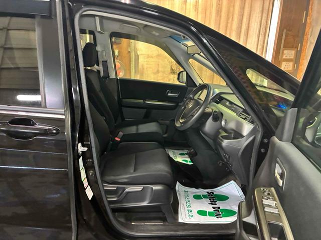 フリード＋ハイブリッド ハイブリッドＧ・ホンダセンシング　保証６ヵ月６０００ｋｍ　１５００ｃｃ　４ＷＤ　Ｂｌｕｅｔｏｏｔｈ接続対応フルセグナビ　バックカメラ　ＥＴＣ　エンジンスターター　フリップダウンモニター　両側電動スライドドア　左右シートヒーター（41枚目）