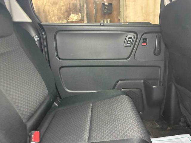 フリード＋ハイブリッド ハイブリッドＧ・ホンダセンシング　保証６ヵ月６０００ｋｍ　１５００ｃｃ　４ＷＤ　Ｂｌｕｅｔｏｏｔｈ接続対応フルセグナビ　バックカメラ　ＥＴＣ　エンジンスターター　フリップダウンモニター　両側電動スライドドア　左右シートヒーター（49枚目）