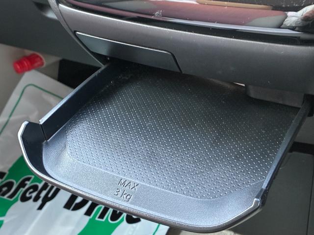 デイズ ボレロ　Ｘ　保証２ヵ月２０００ｋｍ　４ＷＤ　専用内外装　Ｂｌｕｅｔｏｏｔｈ接続対応オーディオ　アラウンドビューモニター　純正エンジンスターター　衝突被害軽減ブレーキ　ツートンルーフ（10枚目）