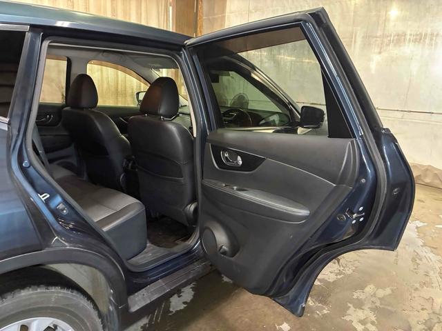 エクストレイル ２０Ｘ　エマージェンシーブレーキパッケージ　保証２ヵ月２０００ｋｍ　２０００ｃｃ　４ＷＤ　Ｂｌｕｅｔｏｏｔｈ接続対応フルセグナビ　バックカメラ　エンジンスターター　パワーバックドア　左右シートヒーター　ヒルディセントコントロール　冬タイヤ付（42枚目）