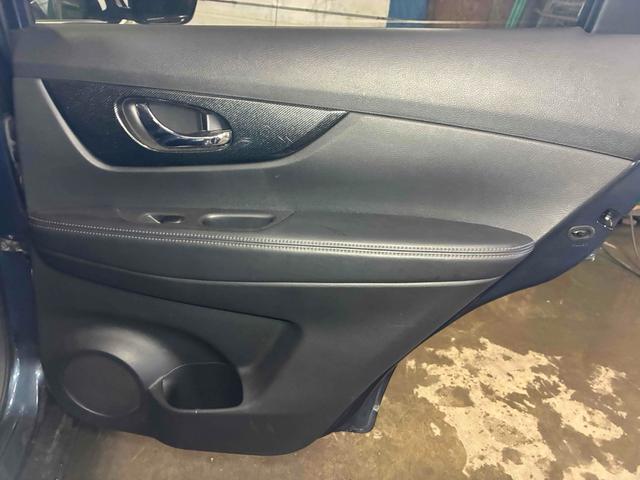 エクストレイル ２０Ｘ　エマージェンシーブレーキパッケージ　保証２ヵ月２０００ｋｍ　２０００ｃｃ　４ＷＤ　Ｂｌｕｅｔｏｏｔｈ接続対応フルセグナビ　バックカメラ　エンジンスターター　パワーバックドア　左右シートヒーター　ヒルディセントコントロール　冬タイヤ付（47枚目）