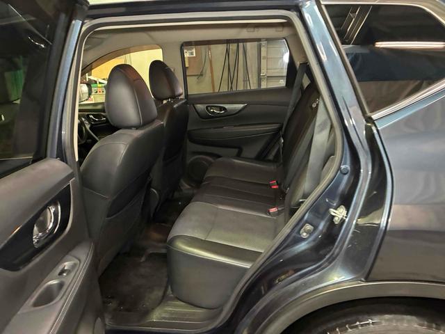 エクストレイル ２０Ｘ　エマージェンシーブレーキパッケージ　保証２ヵ月２０００ｋｍ　２０００ｃｃ　４ＷＤ　Ｂｌｕｅｔｏｏｔｈ接続対応フルセグナビ　バックカメラ　エンジンスターター　パワーバックドア　左右シートヒーター　ヒルディセントコントロール　冬タイヤ付（55枚目）