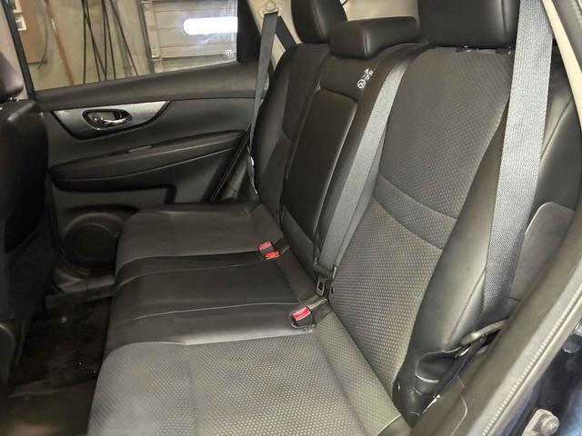 エクストレイル ２０Ｘ　エマージェンシーブレーキパッケージ　保証２ヵ月２０００ｋｍ　２０００ｃｃ　４ＷＤ　Ｂｌｕｅｔｏｏｔｈ接続対応フルセグナビ　バックカメラ　エンジンスターター　パワーバックドア　左右シートヒーター　ヒルディセントコントロール　冬タイヤ付（56枚目）