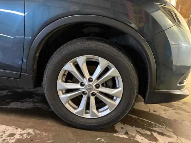 エクストレイル ２０Ｘ　エマージェンシーブレーキパッケージ　保証２ヵ月２０００ｋｍ　２０００ｃｃ　４ＷＤ　Ｂｌｕｅｔｏｏｔｈ接続対応フルセグナビ　バックカメラ　エンジンスターター　パワーバックドア　左右シートヒーター　ヒルディセントコントロール　冬タイヤ付（61枚目）