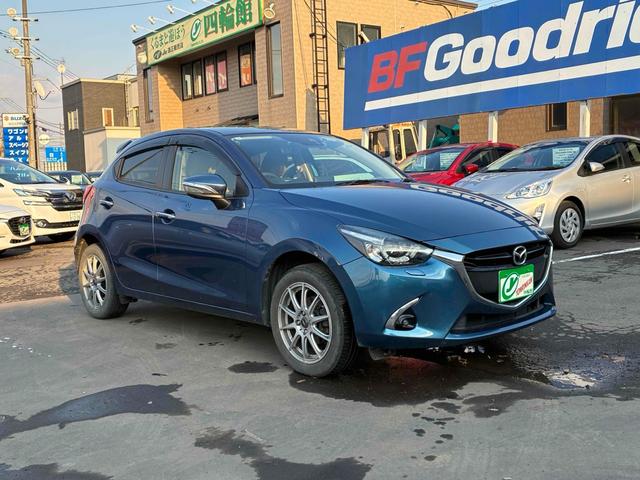 デミオ ＸＤテーラードブラウン　保証２ヵ月２０００ｋｍ　１５００ｃｃ　４ＷＤ　ディーゼルターボ　Ｂｌｕｅｔｏｏｔｈ接続対応ナビ　バックカメラ　ＥＴＣ　エンジンスターター　ＬＥＤフォグ＆ヘッドライト　冬タイヤ付　自社買取車（17枚目）