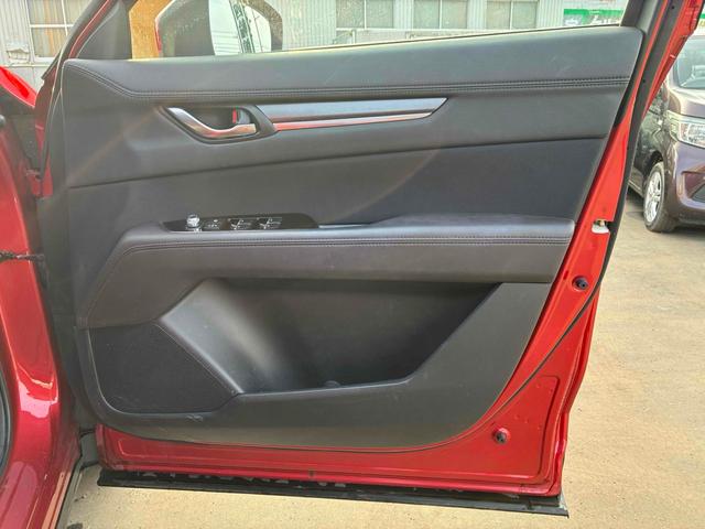 ＣＸ－８ ＸＤプロアクティブ　保証６ヵ月６０００ｋｍ　２２００ｃｃ　６人乗り　４ＷＤ　ディーゼルターボ　Ｂｌｕｅｔｏｏｔｈ接続対応フルセグナビ　３６０°ビューモニター　ＥＴＣ　パワーリアゲート　ブレーキホールド　ＬＥＤヘッドライト（45枚目）