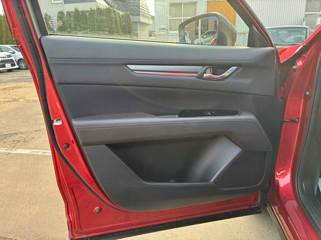 ＣＸ－８ ＸＤプロアクティブ　保証６ヵ月６０００ｋｍ　２２００ｃｃ　６人乗り　４ＷＤ　ディーゼルターボ　Ｂｌｕｅｔｏｏｔｈ接続対応フルセグナビ　３６０°ビューモニター　ＥＴＣ　パワーリアゲート　ブレーキホールド　ＬＥＤヘッドライト（56枚目）