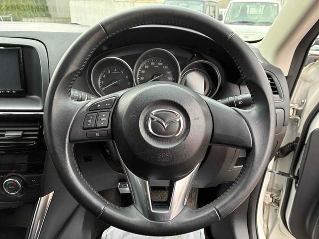 ＣＸ－５ ２０Ｓ　ディスチャージパッケージ　保証６ヵ月６０００ｋｍ　２０００ｃｃ　４ＷＤ　Ｂｌｕｅｔｏｏｔｈ接続対応フルセグナビ　バックカメラ　サイドカメラ　ＥＴＣ　純正エンジンスターター　ＡＦＳ機能付ＨＩＤヘッドライト　冬タイヤ付（5枚目）