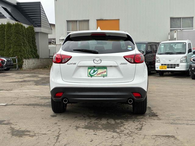 ＣＸ－５ ２０Ｓ　ディスチャージパッケージ　保証６ヵ月６０００ｋｍ　２０００ｃｃ　４ＷＤ　Ｂｌｕｅｔｏｏｔｈ接続対応フルセグナビ　バックカメラ　サイドカメラ　ＥＴＣ　純正エンジンスターター　ＡＦＳ機能付ＨＩＤヘッドライト　冬タイヤ付（21枚目）