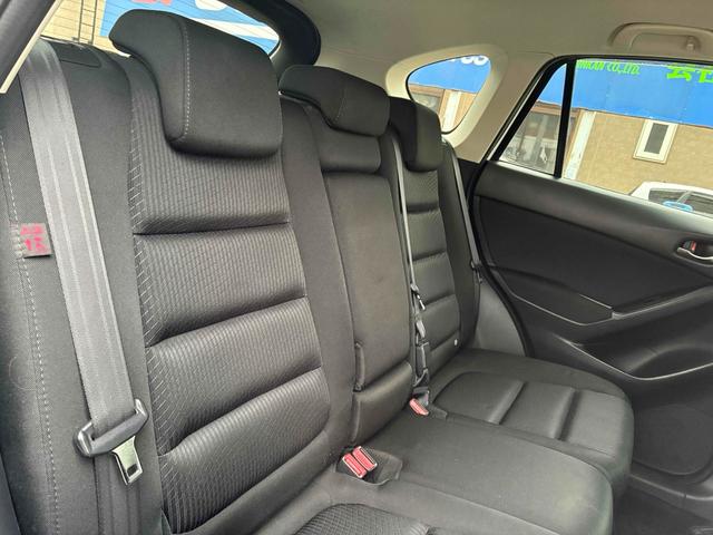 ＣＸ－５ ２０Ｓ　ディスチャージパッケージ　保証６ヵ月６０００ｋｍ　２０００ｃｃ　４ＷＤ　Ｂｌｕｅｔｏｏｔｈ接続対応フルセグナビ　バックカメラ　サイドカメラ　ＥＴＣ　純正エンジンスターター　ＡＦＳ機能付ＨＩＤヘッドライト　冬タイヤ付（47枚目）