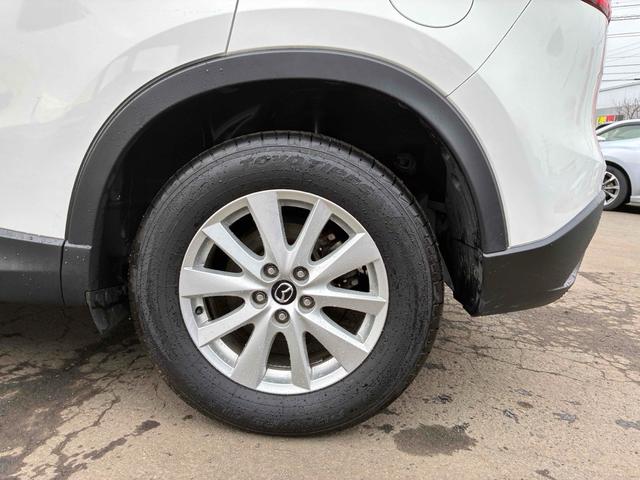 ＣＸ－５ ２０Ｓ　ディスチャージパッケージ　保証６ヵ月６０００ｋｍ　２０００ｃｃ　４ＷＤ　Ｂｌｕｅｔｏｏｔｈ接続対応フルセグナビ　バックカメラ　サイドカメラ　ＥＴＣ　純正エンジンスターター　ＡＦＳ機能付ＨＩＤヘッドライト　冬タイヤ付（58枚目）