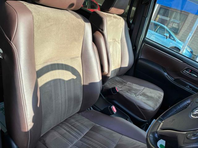 エスクァイア Ｇｉ　プレミアムパッケージ　保証２ヵ月２０００ｋｍ　２０００ｃｃ　４ＷＤ　７人乗り３列シート　Ｂｌｕｅｔｏｏｔｈ接続対応８インチフルセグナビ　バックカメラ　ＥＴＣ　エンジンスターター　クルーズコントロール　トヨタセーフティセンス（45枚目）