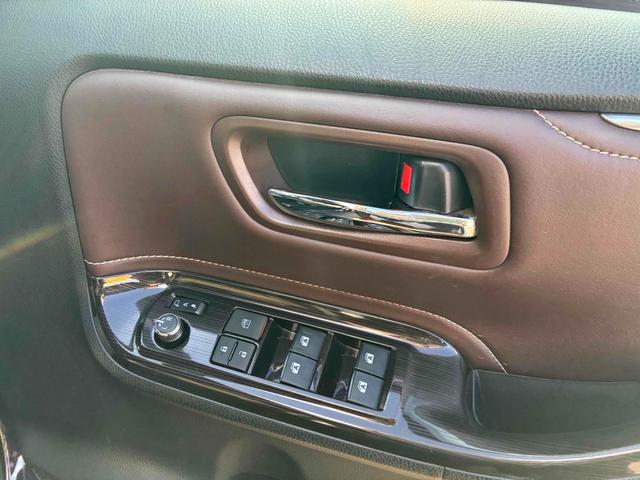 エスクァイア Ｇｉ　プレミアムパッケージ　保証２ヵ月２０００ｋｍ　２０００ｃｃ　４ＷＤ　７人乗り３列シート　Ｂｌｕｅｔｏｏｔｈ接続対応８インチフルセグナビ　バックカメラ　ＥＴＣ　エンジンスターター　クルーズコントロール　トヨタセーフティセンス（48枚目）