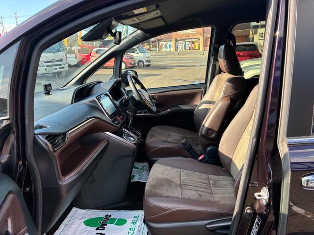 エスクァイア Ｇｉ　プレミアムパッケージ　保証２ヵ月２０００ｋｍ　２０００ｃｃ　４ＷＤ　７人乗り３列シート　Ｂｌｕｅｔｏｏｔｈ接続対応８インチフルセグナビ　バックカメラ　ＥＴＣ　エンジンスターター　クルーズコントロール　トヨタセーフティセンス（57枚目）