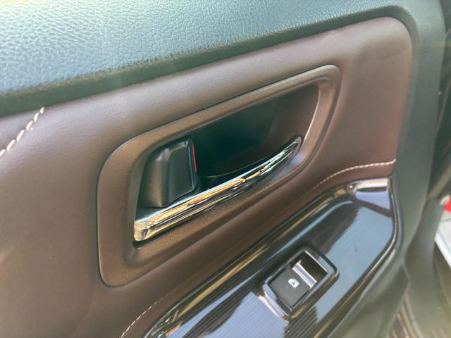 エスクァイア Ｇｉ　プレミアムパッケージ　保証２ヵ月２０００ｋｍ　２０００ｃｃ　４ＷＤ　７人乗り３列シート　Ｂｌｕｅｔｏｏｔｈ接続対応８インチフルセグナビ　バックカメラ　ＥＴＣ　エンジンスターター　クルーズコントロール　トヨタセーフティセンス（61枚目）