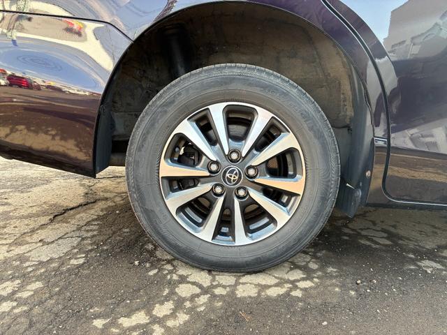 エスクァイア Ｇｉ　プレミアムパッケージ　保証２ヵ月２０００ｋｍ　２０００ｃｃ　４ＷＤ　７人乗り３列シート　Ｂｌｕｅｔｏｏｔｈ接続対応８インチフルセグナビ　バックカメラ　ＥＴＣ　エンジンスターター　クルーズコントロール　トヨタセーフティセンス（69枚目）