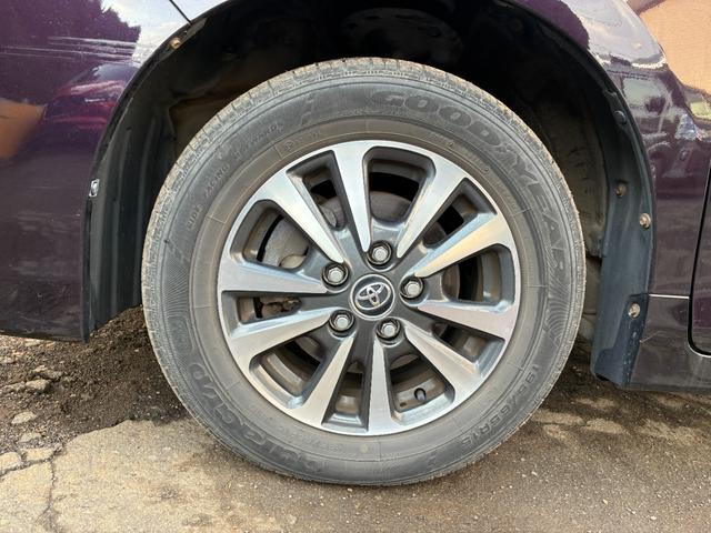 エスクァイア Ｇｉ　プレミアムパッケージ　保証２ヵ月２０００ｋｍ　２０００ｃｃ　４ＷＤ　７人乗り３列シート　Ｂｌｕｅｔｏｏｔｈ接続対応８インチフルセグナビ　バックカメラ　ＥＴＣ　エンジンスターター　クルーズコントロール　トヨタセーフティセンス（71枚目）