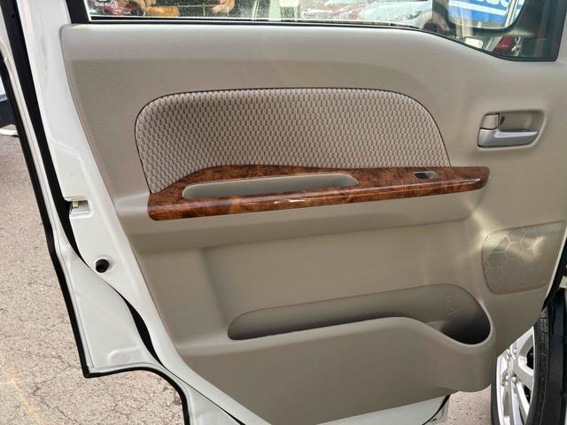 エブリイワゴン ＰＺターボスペシャル　軽キャンピング　ちょいｃａｍ豊　保証２ヵ月２０００ｋｍ　ハイルーフ　４ＷＤ　ＢＴ接続対応フルセグナビ　バックカメラ　ＥＴＣ　オートステップ　両側電動スライドドア　ちょいＣａｍ豊　６００Ｗインバーター　走行充電　外部充電　ＬＥＤ照明（57枚目）