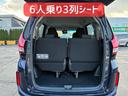 ３列目のシートを両側とも設置した状態でも荷室には余裕があります！