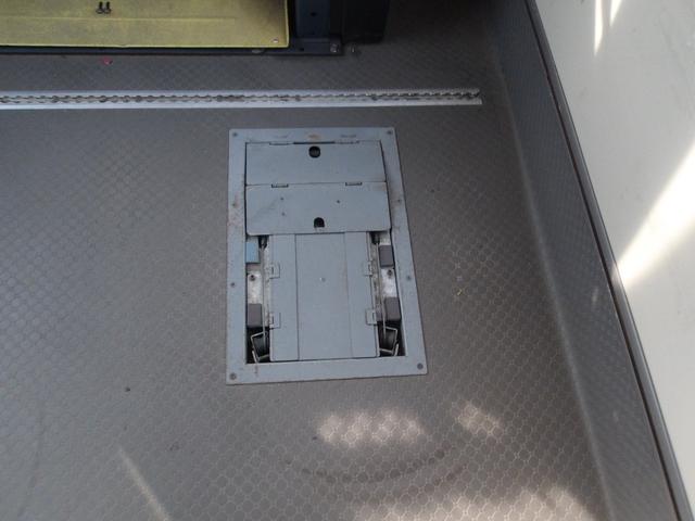 ローザ ロングボディー 4WD 車いす移動車 23名(46枚目)