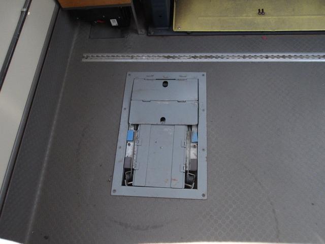 ローザ ロングボディー 4WD 車いす移動車 23名(47枚目)