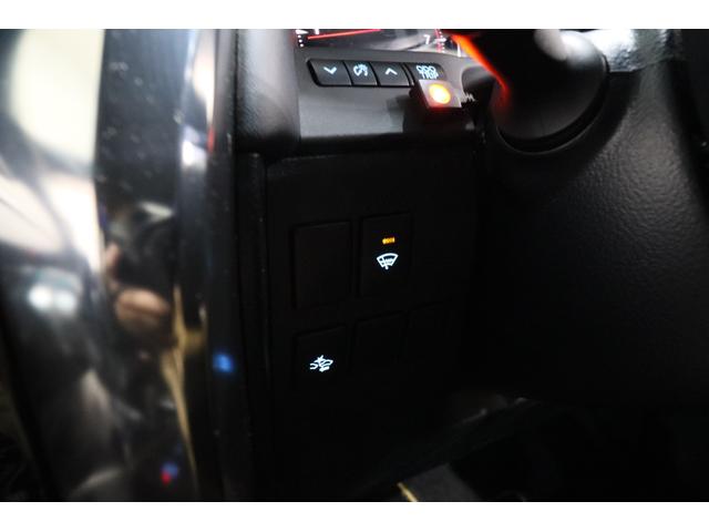 ヴェルファイア ２．５Ｚ　Ａエディション　ゴールデンアイズ　純正１０型ＳＤナビ　純正１２．１型後席モニター　バックカメラ　衝突軽減ブレーキ　レーダークルーズコントロール　クリアランスソナー　両側パワースライドドア　純正エンジンスターター　１００Ｖ電源　ＥＴＣ（7枚目）