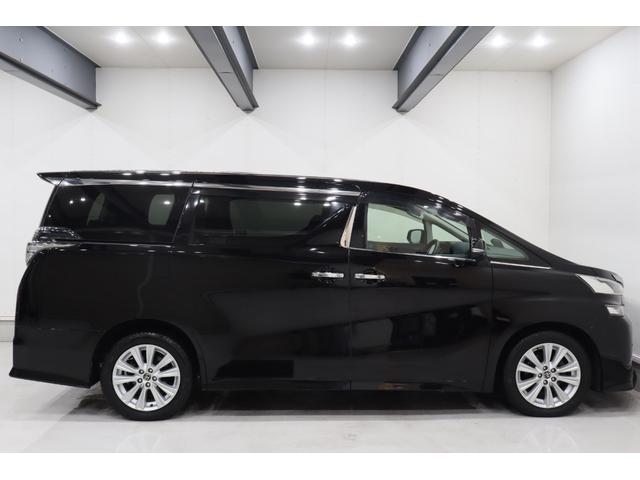 ヴェルファイア ２．５Ｚ　Ａエディション　純正９型ＳＤナビ　純正１１型後席フリップダウンモニター　レーダークルーズコントロール　プリクラッシュセーフティ　両側電動パワースライドドア　バックカメラ　コーナーセンサー　ビルトインＥＴＣ　寒冷地仕様（12枚目）