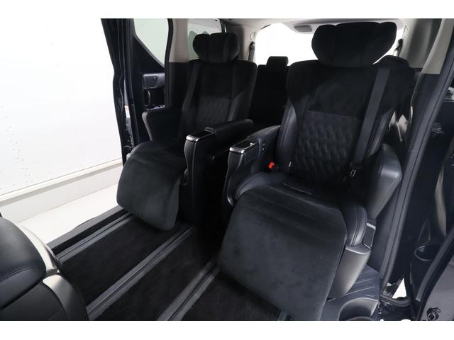 １台１台愛情込めて内外装仕上げさせて頂いております。入庫時の車輌点検も手を抜かず行っております。ぜひ一度見ていただくと弊社のこだわりが伝わると思いますので、スタッフ一同ご来店お待ちしております！