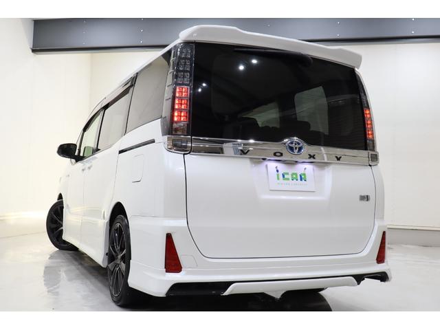 ヴォクシー ハイブリッドZS ワンオーナー車 純正SDナビ 後席モニター トヨタセーフティセンス プリクラッシュセーフティ オートマチックハイビーム レーンディパーチャーアラート バックカメラ ETC リアヒーター 寒冷地仕様車(15枚目)