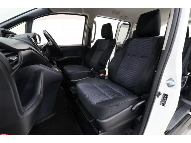 ヴォクシー ハイブリッドZS ワンオーナー車 純正SDナビ 後席モニター トヨタセーフティセンス プリクラッシュセーフティ オートマチックハイビーム レーンディパーチャーアラート バックカメラ ETC リアヒーター 寒冷地仕様車(19枚目)