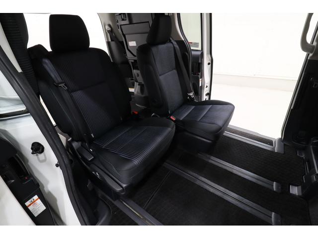 ヴォクシー ハイブリッドZS ワンオーナー車 純正SDナビ 後席モニター トヨタセーフティセンス プリクラッシュセーフティ オートマチックハイビーム レーンディパーチャーアラート バックカメラ ETC リアヒーター 寒冷地仕様車(41枚目)