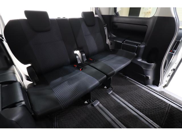 ヴォクシー ハイブリッドZS ワンオーナー車 純正SDナビ 後席モニター トヨタセーフティセンス プリクラッシュセーフティ オートマチックハイビーム レーンディパーチャーアラート バックカメラ ETC リアヒーター 寒冷地仕様車(43枚目)