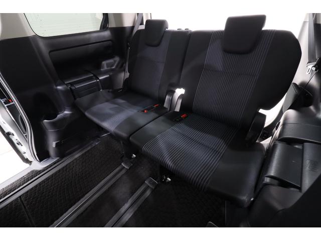 ヴォクシー ハイブリッドZS ワンオーナー車 純正SDナビ 後席モニター トヨタセーフティセンス プリクラッシュセーフティ オートマチックハイビーム レーンディパーチャーアラート バックカメラ ETC リアヒーター 寒冷地仕様車(44枚目)