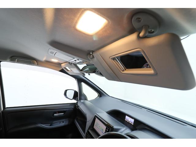 ヴォクシー ハイブリッドZS ワンオーナー車 純正SDナビ 後席モニター トヨタセーフティセンス プリクラッシュセーフティ オートマチックハイビーム レーンディパーチャーアラート バックカメラ ETC リアヒーター 寒冷地仕様車(57枚目)