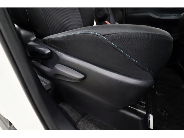 ヴォクシー ハイブリッドZS ワンオーナー車 純正SDナビ 後席モニター トヨタセーフティセンス プリクラッシュセーフティ オートマチックハイビーム レーンディパーチャーアラート バックカメラ ETC リアヒーター 寒冷地仕様車(58枚目)