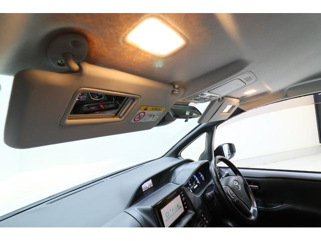 ヴォクシー ハイブリッドZS ワンオーナー車 純正SDナビ 後席モニター トヨタセーフティセンス プリクラッシュセーフティ オートマチックハイビーム レーンディパーチャーアラート バックカメラ ETC リアヒーター 寒冷地仕様車(60枚目)