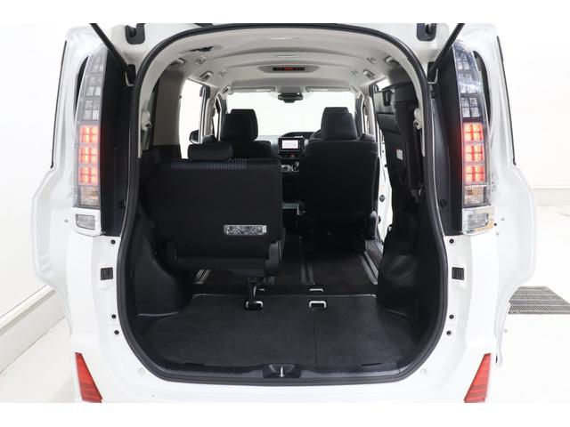 ヴォクシー ハイブリッドZS ワンオーナー車 純正SDナビ 後席モニター トヨタセーフティセンス プリクラッシュセーフティ オートマチックハイビーム レーンディパーチャーアラート バックカメラ ETC リアヒーター 寒冷地仕様車(67枚目)