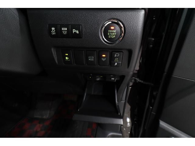 ヴェルファイア ２．４Ｚ　ゴールデンアイズＩＩ　トヨタプレミアムサウンドシステム　リアエンターテイメント　パノラミックビューモニター　両側パワースライドドア　電動パワーバックドア　専用ハーフレザー席　２列目席ロングスライド／オットマン　寒冷地仕様車（7枚目）