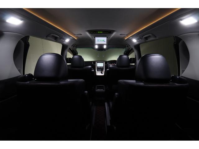 ヴェルファイア ２．４Ｚ　ゴールデンアイズＩＩ　トヨタプレミアムサウンドシステム　リアエンターテイメント　パノラミックビューモニター　両側パワースライドドア　電動パワーバックドア　専用ハーフレザー席　２列目席ロングスライド／オットマン　寒冷地仕様車（68枚目）