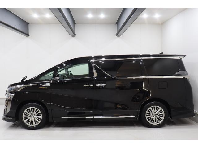 ヴェルファイアハイブリッド ＺＲ　Ｇエディション　ツインムーンルーフ　アルパインＢＩＧ　Ｘ１１型ナビ／１２．８型フリップダウンモニター　トヨタセーフティセンス　ブラインドスポットモニター　デジタルインナーミラー　モデリスタエアロ／シグネチャーイルミ（12枚目）