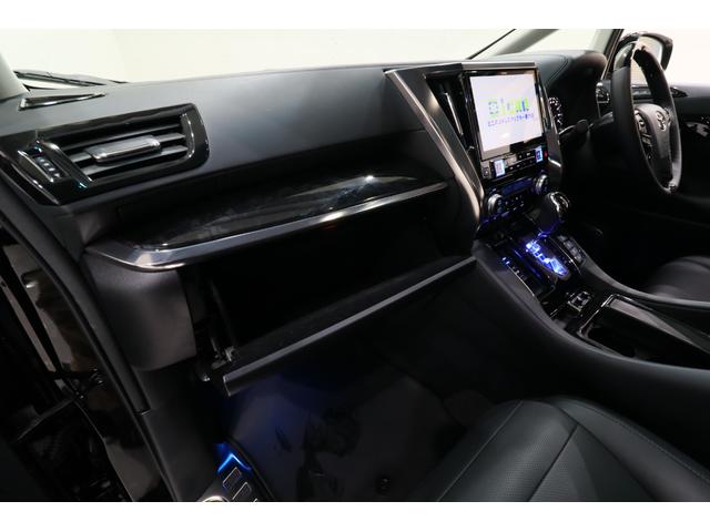 ヴェルファイアハイブリッド ＺＲ　Ｇエディション　ツインムーンルーフ　アルパインＢＩＧ　Ｘ１１型ナビ／１２．８型フリップダウンモニター　トヨタセーフティセンス　ブラインドスポットモニター　デジタルインナーミラー　モデリスタエアロ／シグネチャーイルミ（65枚目）