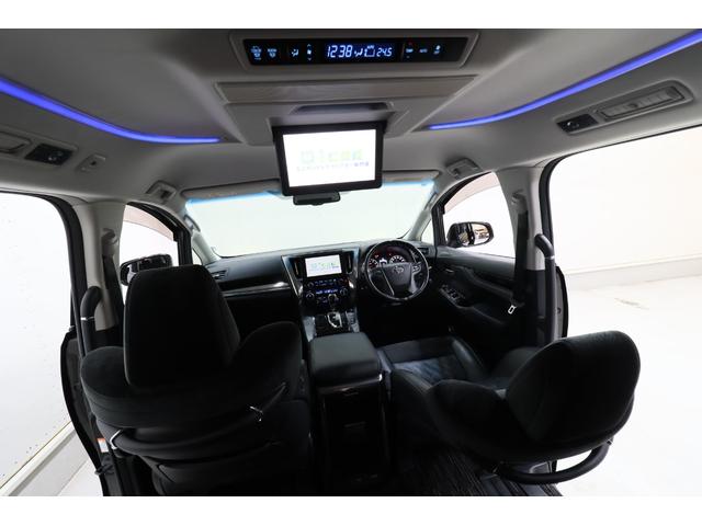 ヴェルファイア ３．５ＺＡ　Ｇエディション　ＪＢＬプレミアムサウンドシステム　リアエンターテイメント　両側電動パワースライドドア　電動パワーバックドア　ハーフレザーシート　エグゼクティブパワーシート　ＴＥＩＮ車高調　マナレイスポーツ２０ＡＷ（5枚目）