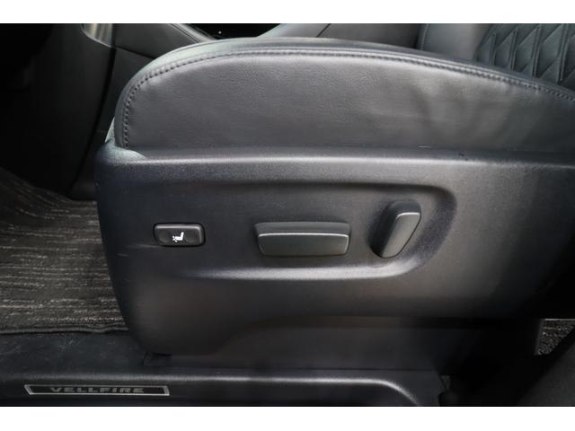 ヴェルファイア ３．５ＺＡ　Ｇエディション　ＪＢＬプレミアムサウンドシステム　リアエンターテイメント　両側電動パワースライドドア　電動パワーバックドア　ハーフレザーシート　エグゼクティブパワーシート　ＴＥＩＮ車高調　マナレイスポーツ２０ＡＷ（67枚目）