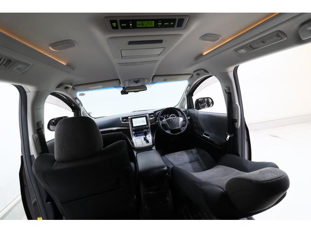 専門店ならではの豊富な在庫は、皆様のあらゆるご希望・ご要望にお答えします！ネット未掲載車両も多数ございますので、キレイでカッコいいミニバンをお探しの方はアイカーまで気軽にご相談下さい♪