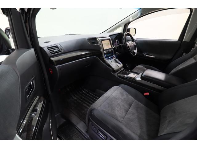 広い商談スペースにキッズルームも完備です♪お子様も含めご家族皆さんでご来店下さい。無料ソフトドリンク飲み放題です。楽しく車探しをしましょう！信頼のおけるスタッフ全員でご購入のお手伝いさせて頂きます！