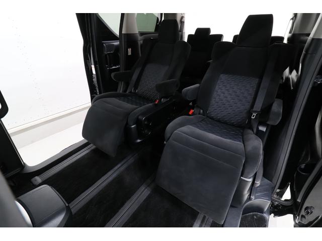 アルファード ２．５Ｓ　Ａパッケージ　ワンオーナー車　アルパインＢＩＧ　Ｘ１０型メモリーナビ／１２．８型後席フリップダウンモニター　両側電動パワースライドドア　社外シーケンシャルウインカー　モデリスタエアロ　純正１８インチアルミホイール（21枚目）